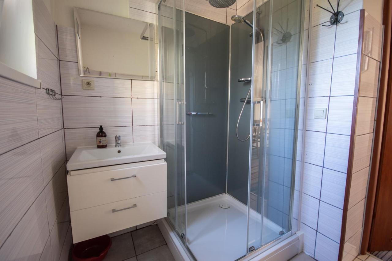 Krzeszow Na Szlakuアパートメント エクステリア 写真